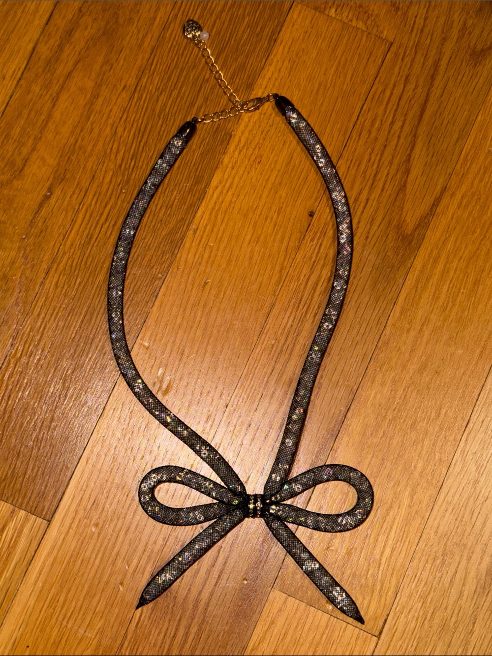 Betsey Johnson Bow Accent Black Glitter Rope Choker Necklace